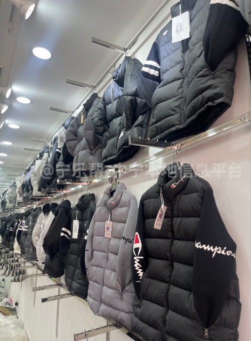 旺铺服装店忍痛割爱转让