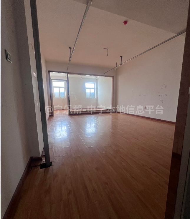 平安西街带院房屋出租