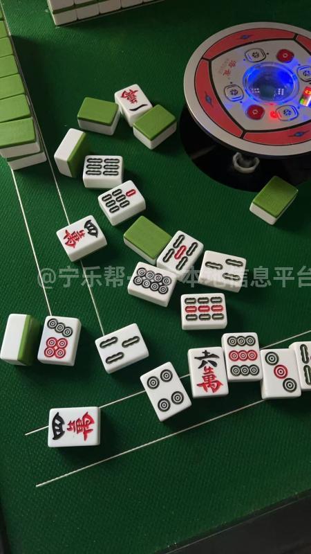 闲置8成新麻将机出售，需要的电话联系