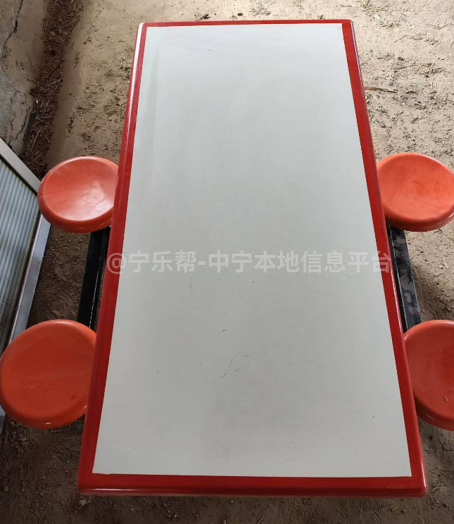出售大理石餐桌沙发折叠餐桌和面机等