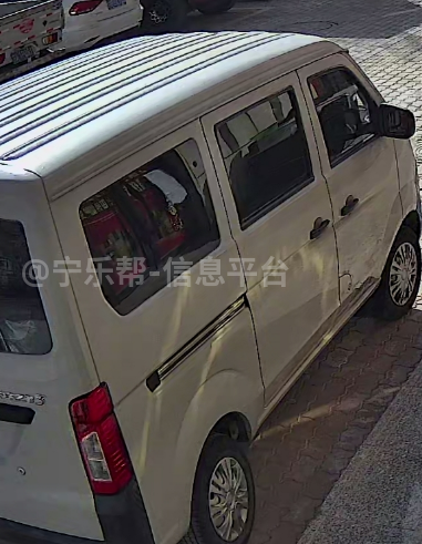出售个人面包车一辆