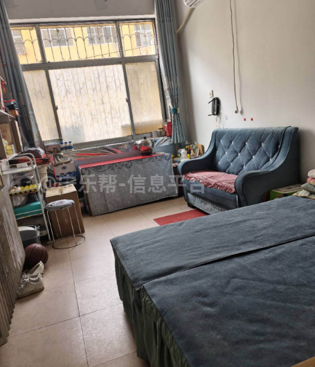 出租振兴小区两室通透停车方便